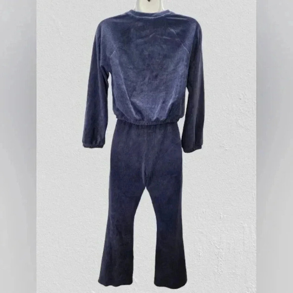 Old Navy Girls Velvet Ribbed Top and Flare Pants Set L (10/12) - Picture 4 of 11